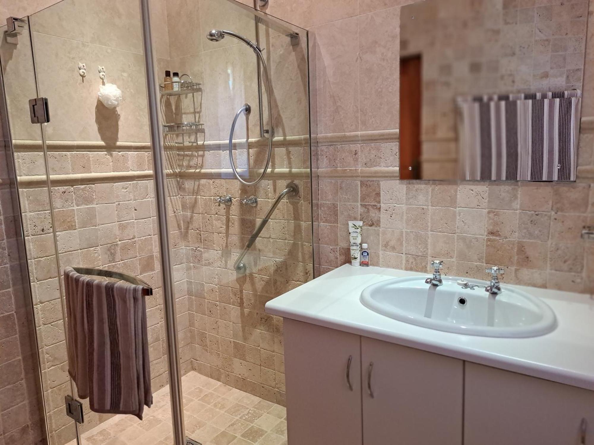 Buttonwood Holiday home *